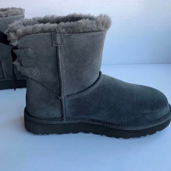 New UGG Mini Continuity Bow Boots - Picture 8 of 12